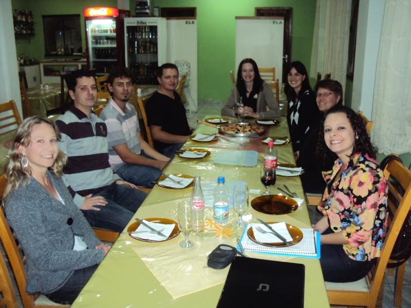 Núcleo de Jovens Empreendedores faz planejamento 2012 